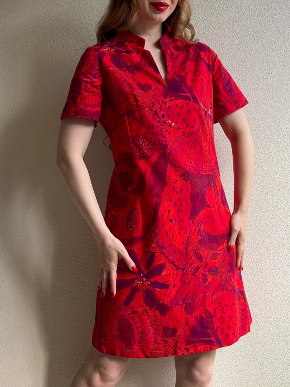 Vintage 1960s Red Tropical Print Hawaiian Dress (S/M)